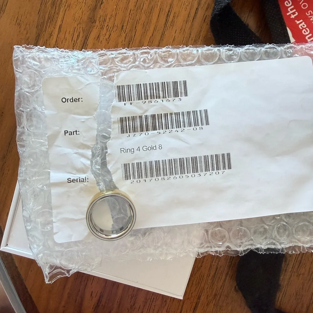 Oura Ring 4 Gold - Size 8